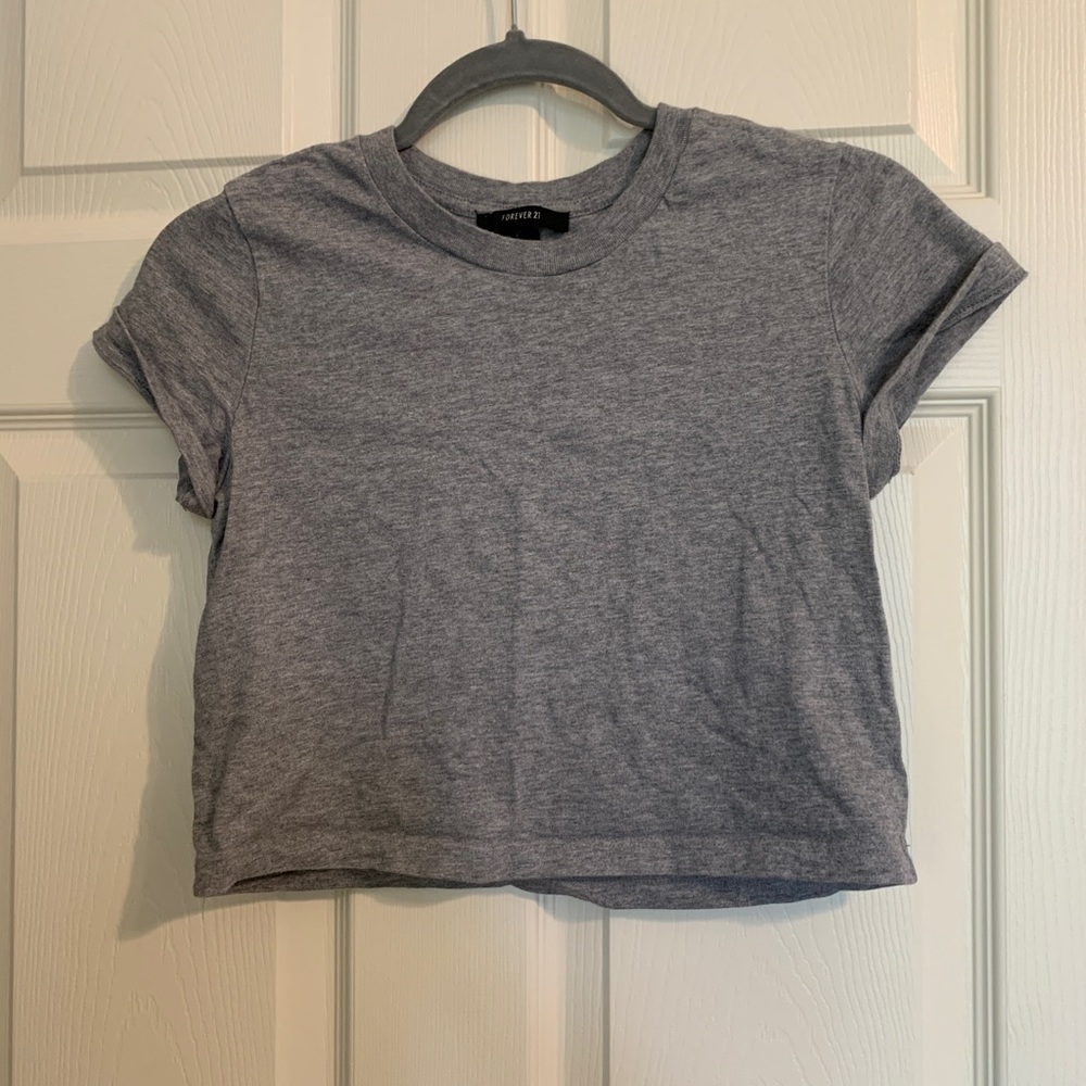 Forever 21 - Simple Grey T-Shirt Crop Top - Size S